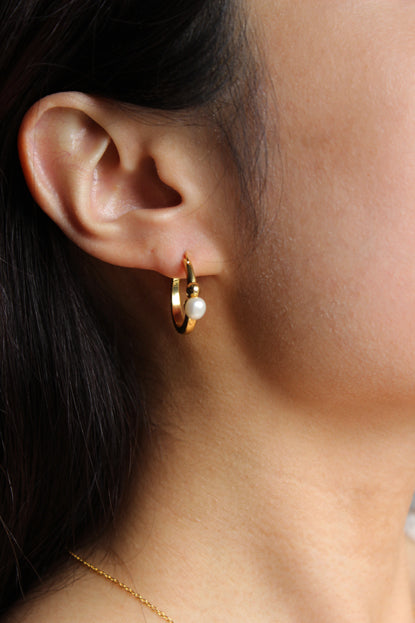 Peyton Pearl Earrings