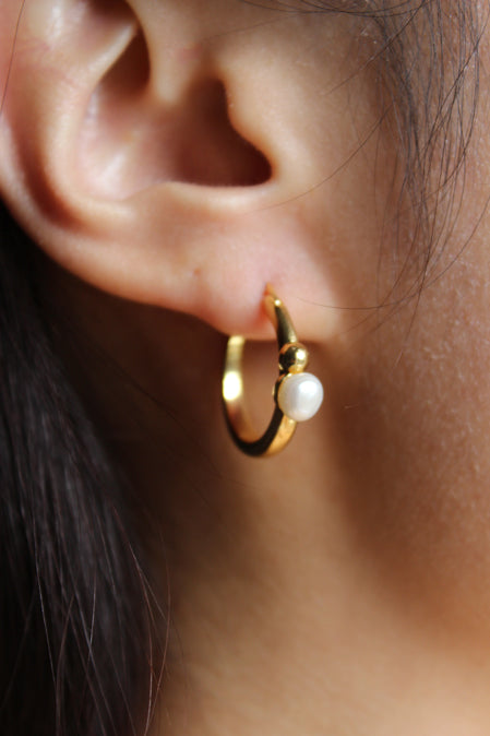 Peyton Pearl Earrings