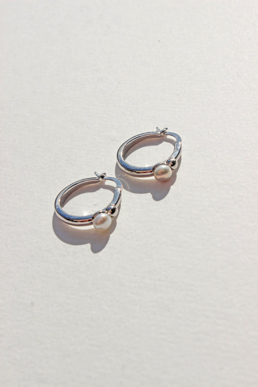 Peyton Pearl Earrings