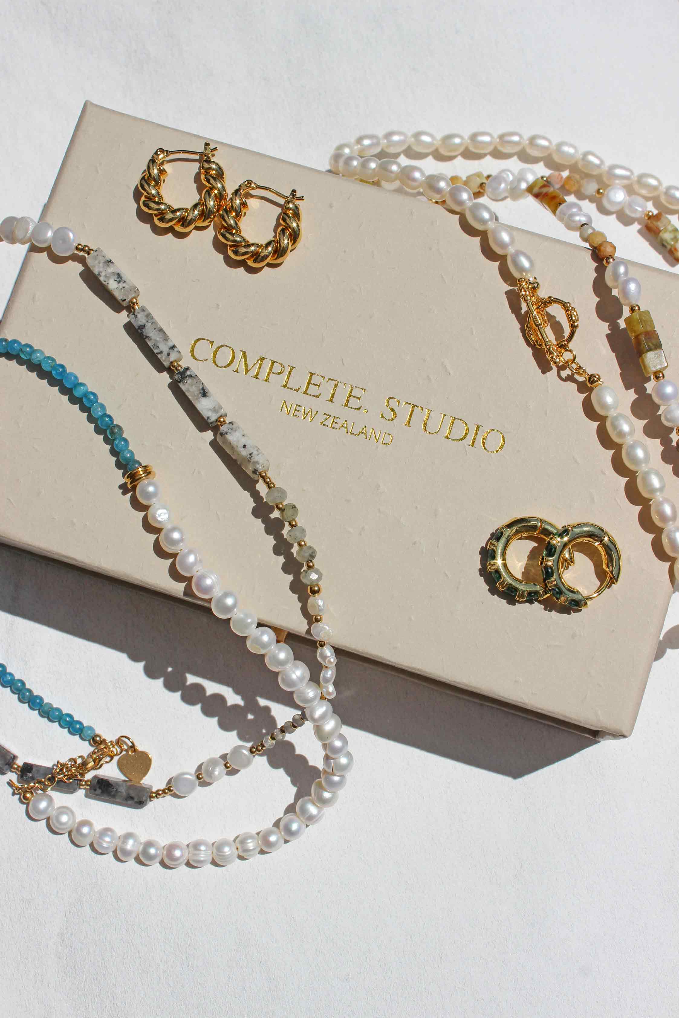 Jewellery Mystery Box - Pearl Elegance Set 2/3PCS