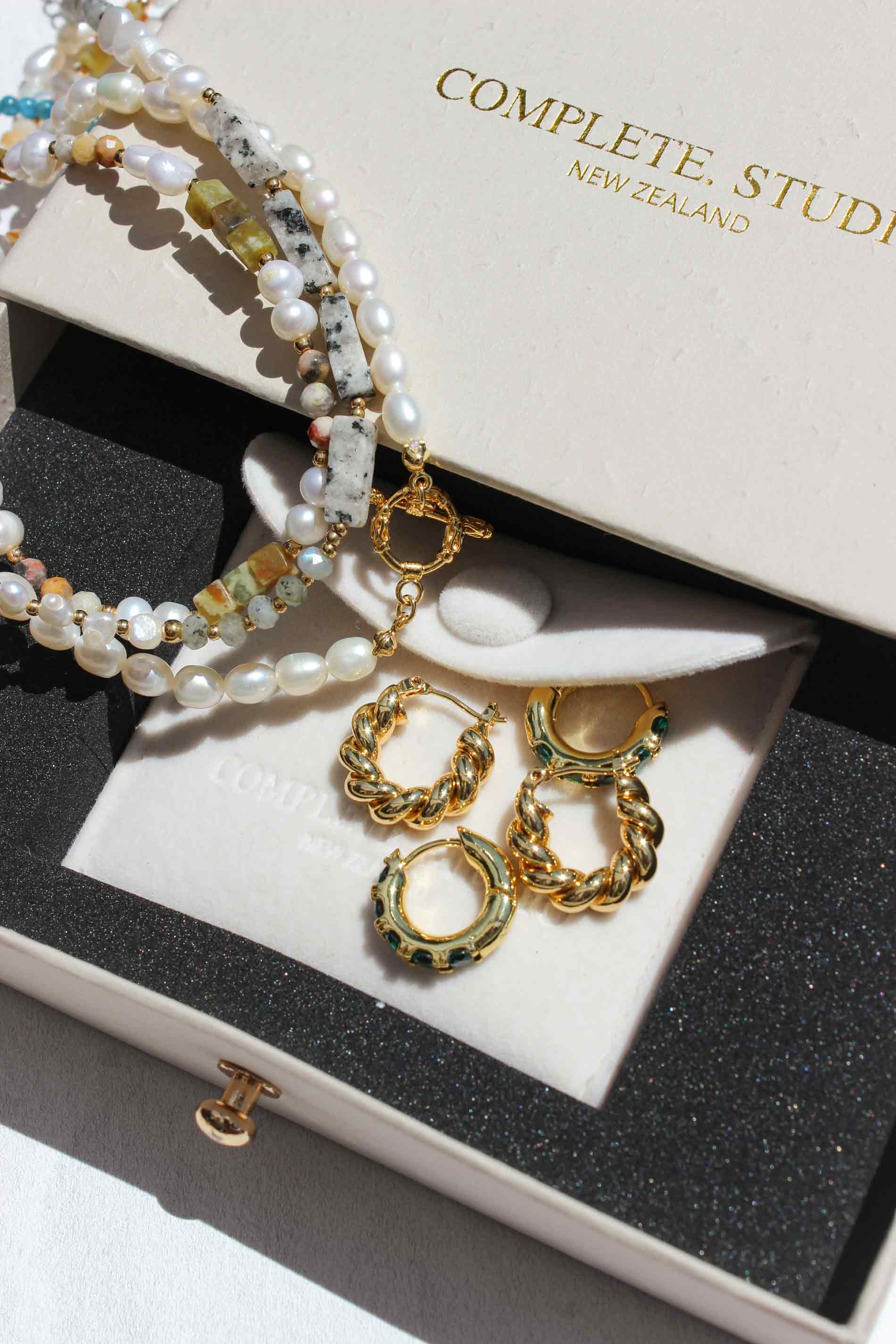 Jewellery Mystery Box - Pearl Elegance Set 2/3PCS