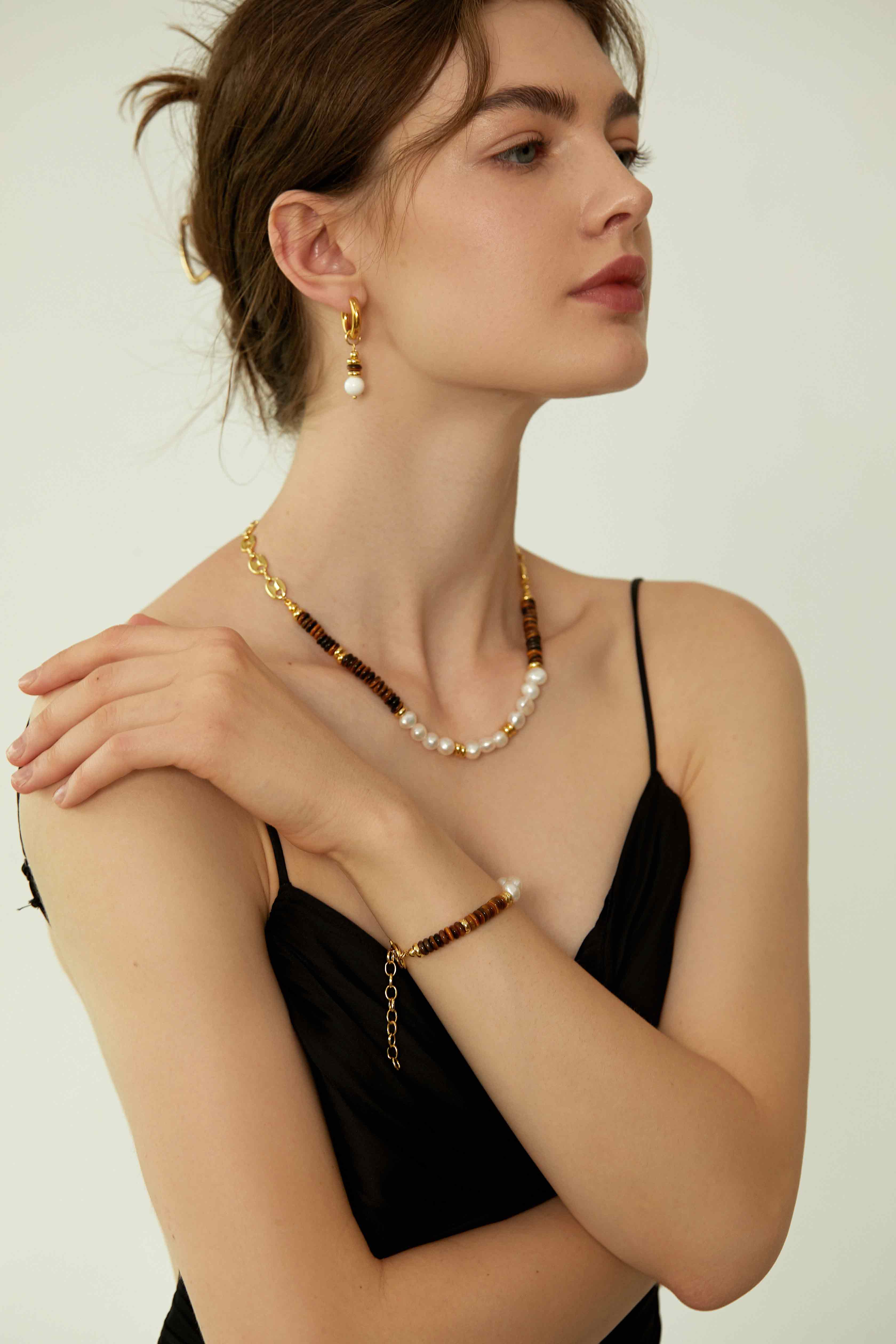 Māia Earrings/Short