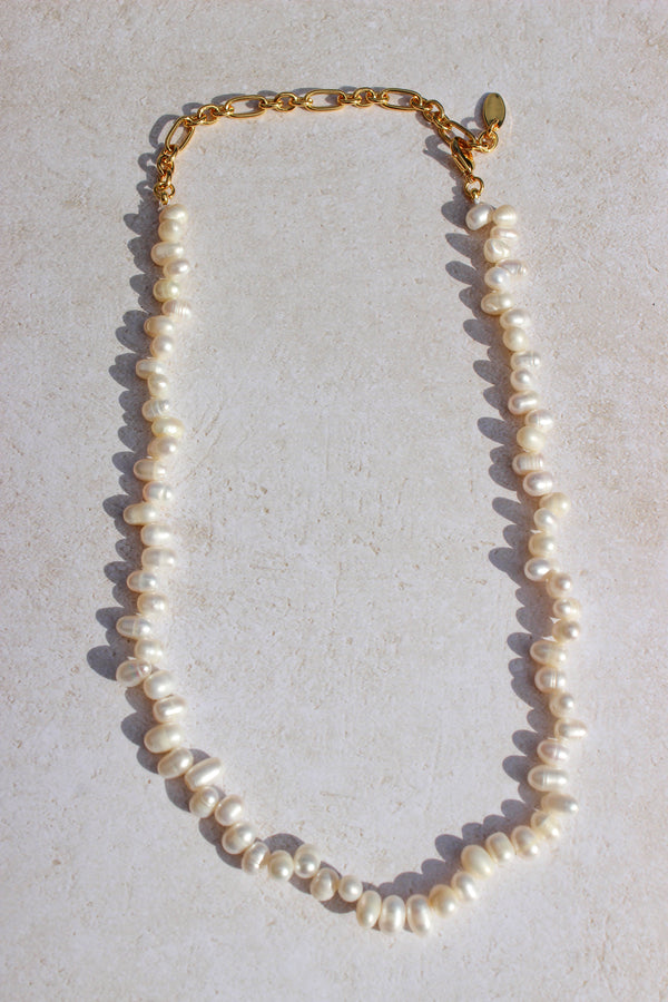 Minimalist Chain Choker Pearl Necklace: Timeless Elegance by Complete. Studio