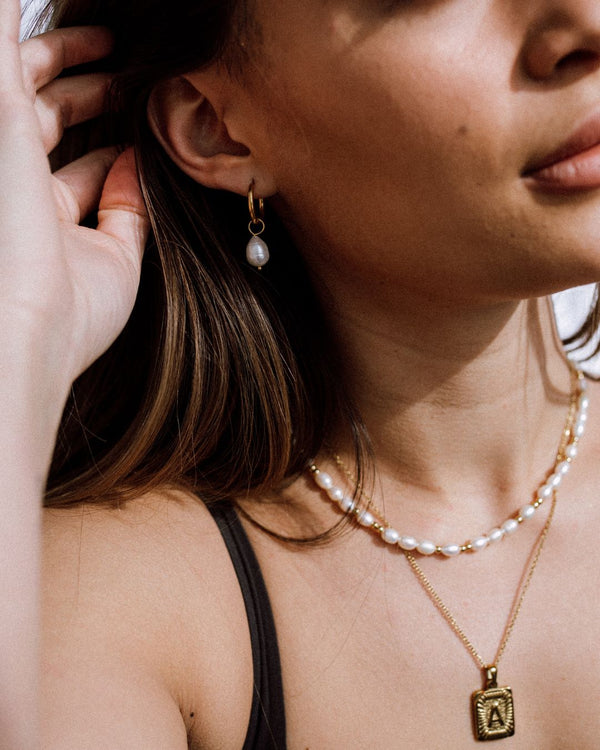 Pearl Earrings as the Ultimate Gift: Expressing Love Through Timeless Jewellery