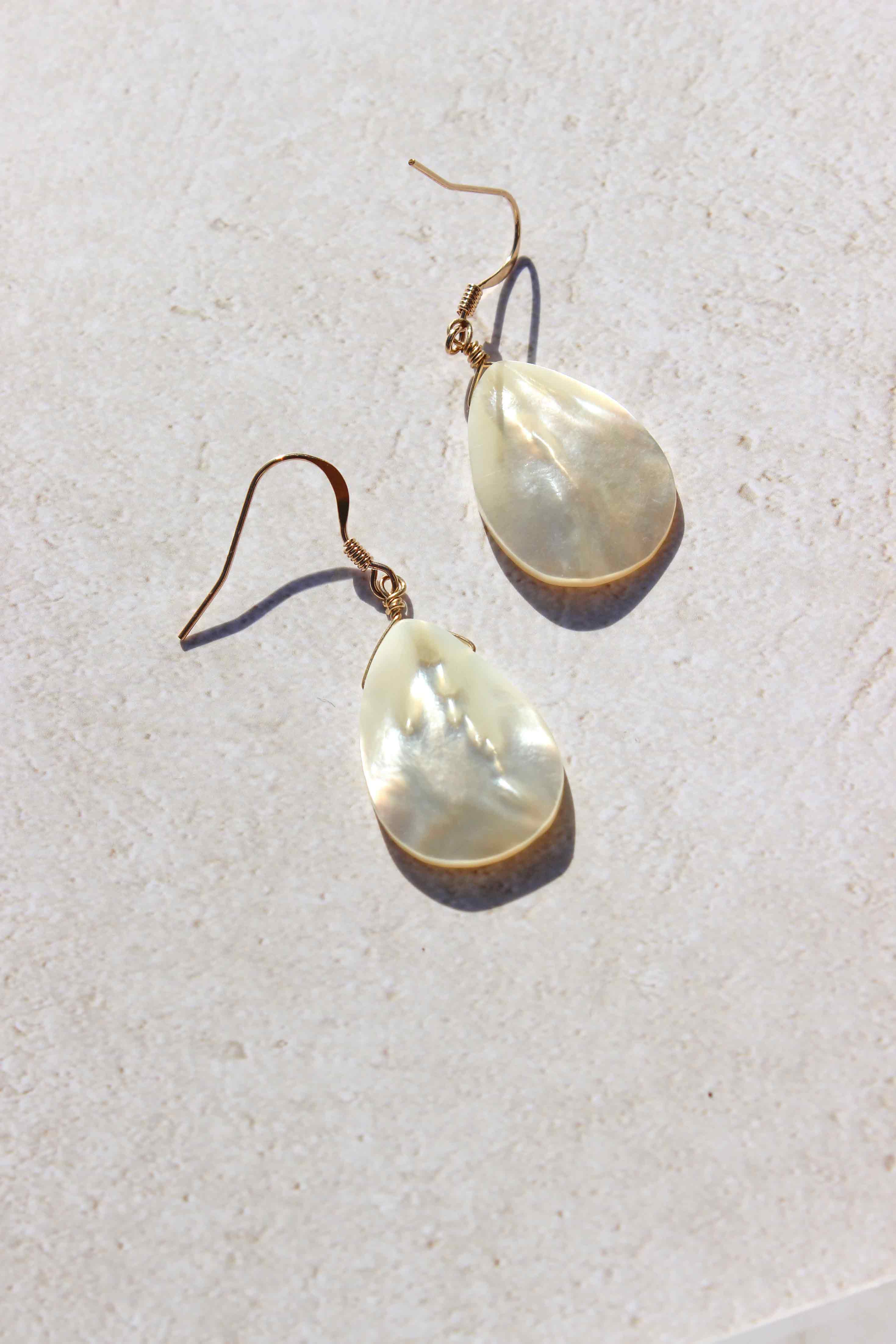 Mother of Pearl Jewellery: Captivating Beauty from Nature's Embrace