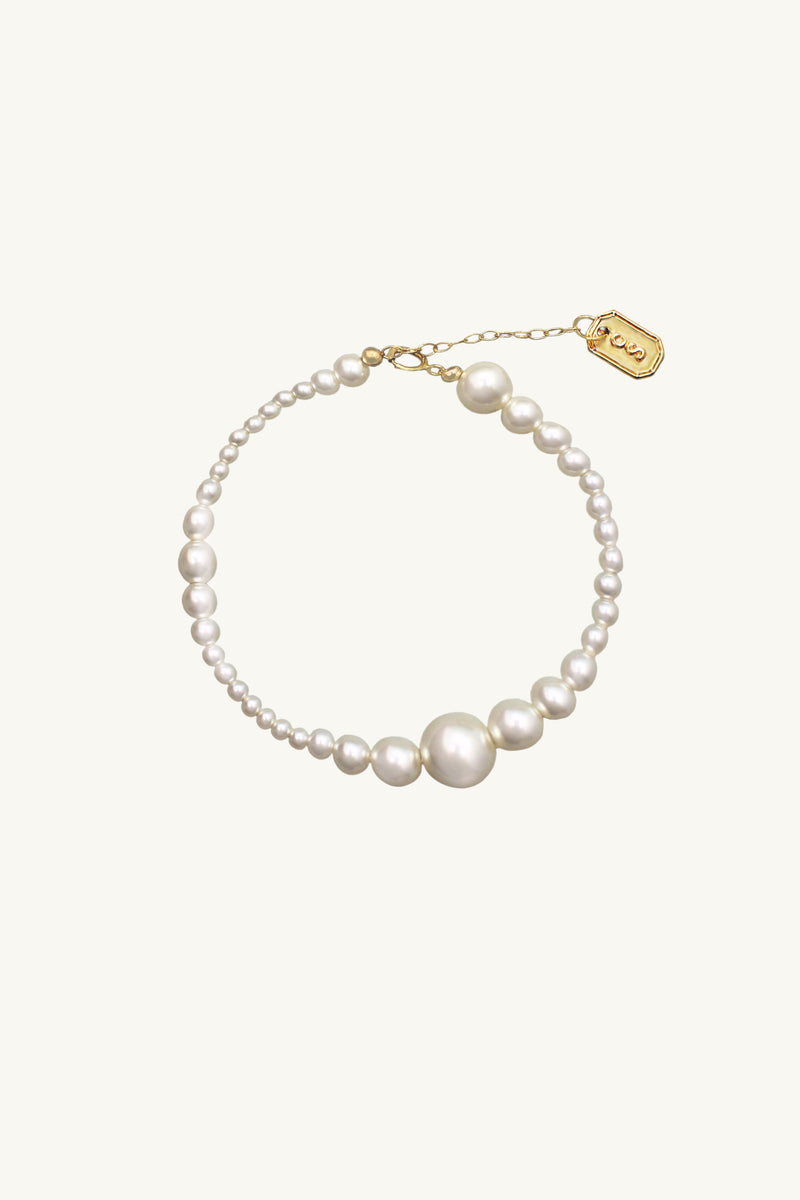 Enchanting Pearl Bracelet