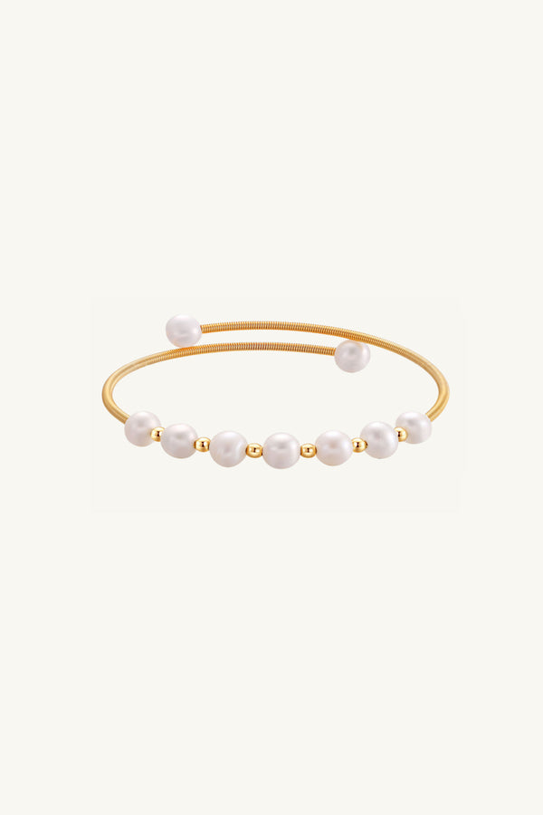 Gleaming Pearl Bangle