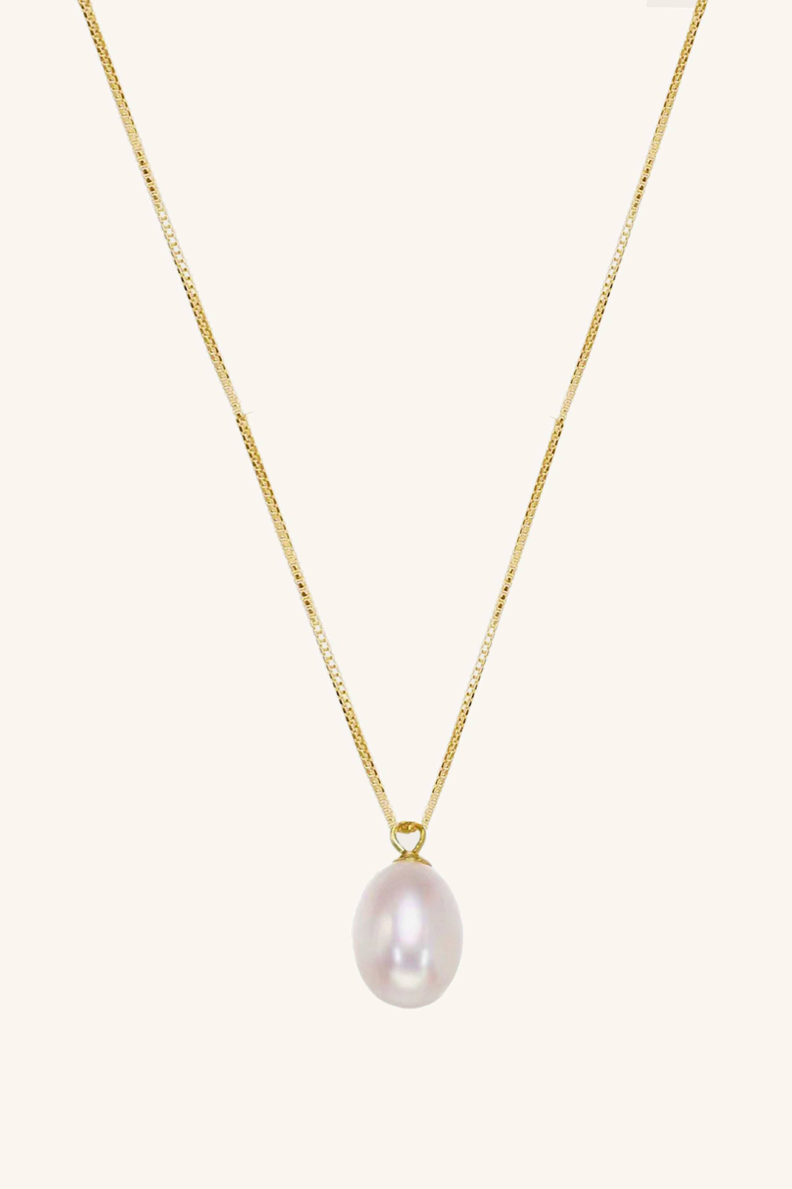 Paris Pearl Necklace