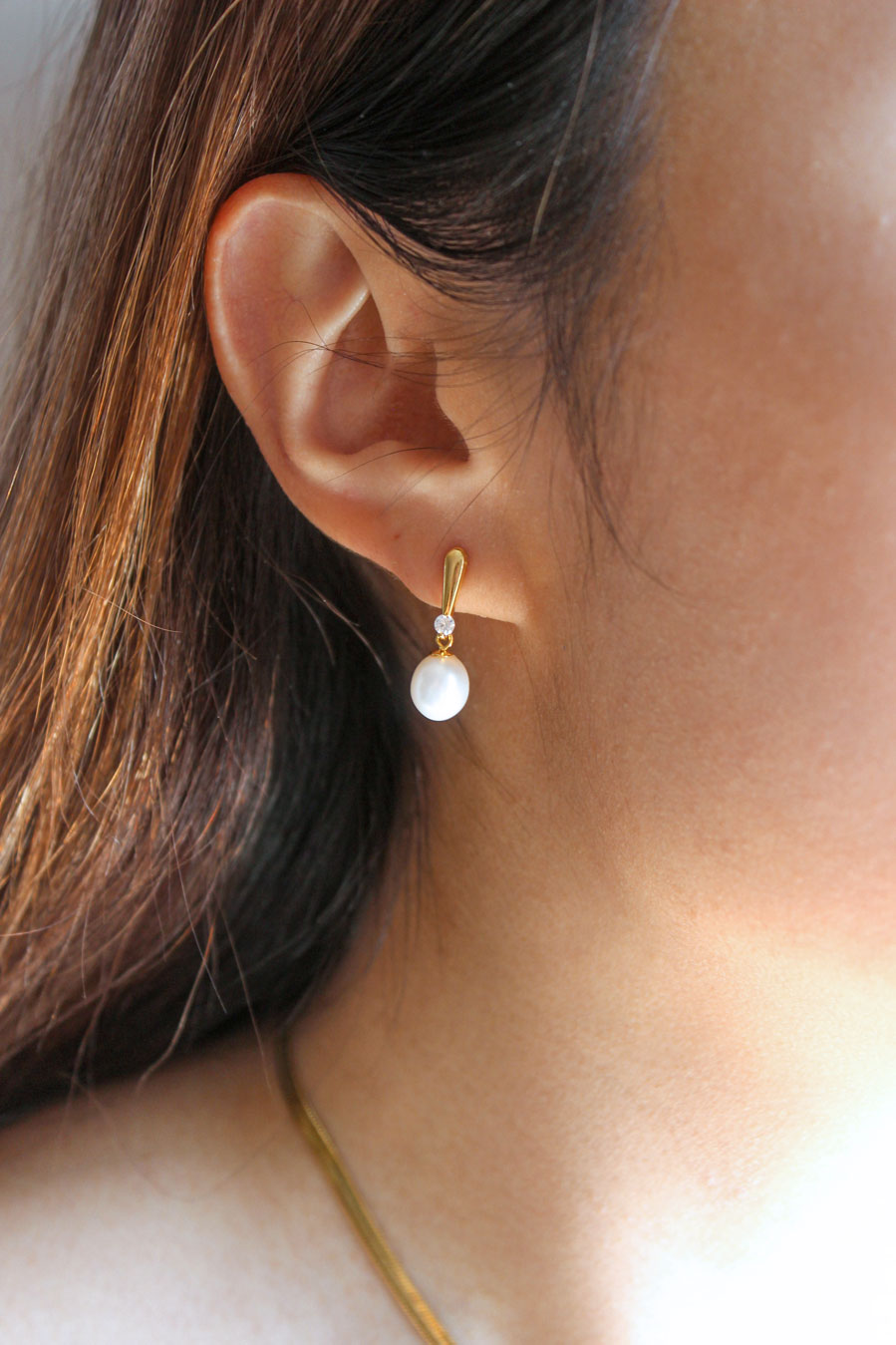 Lila Pearl Earrings