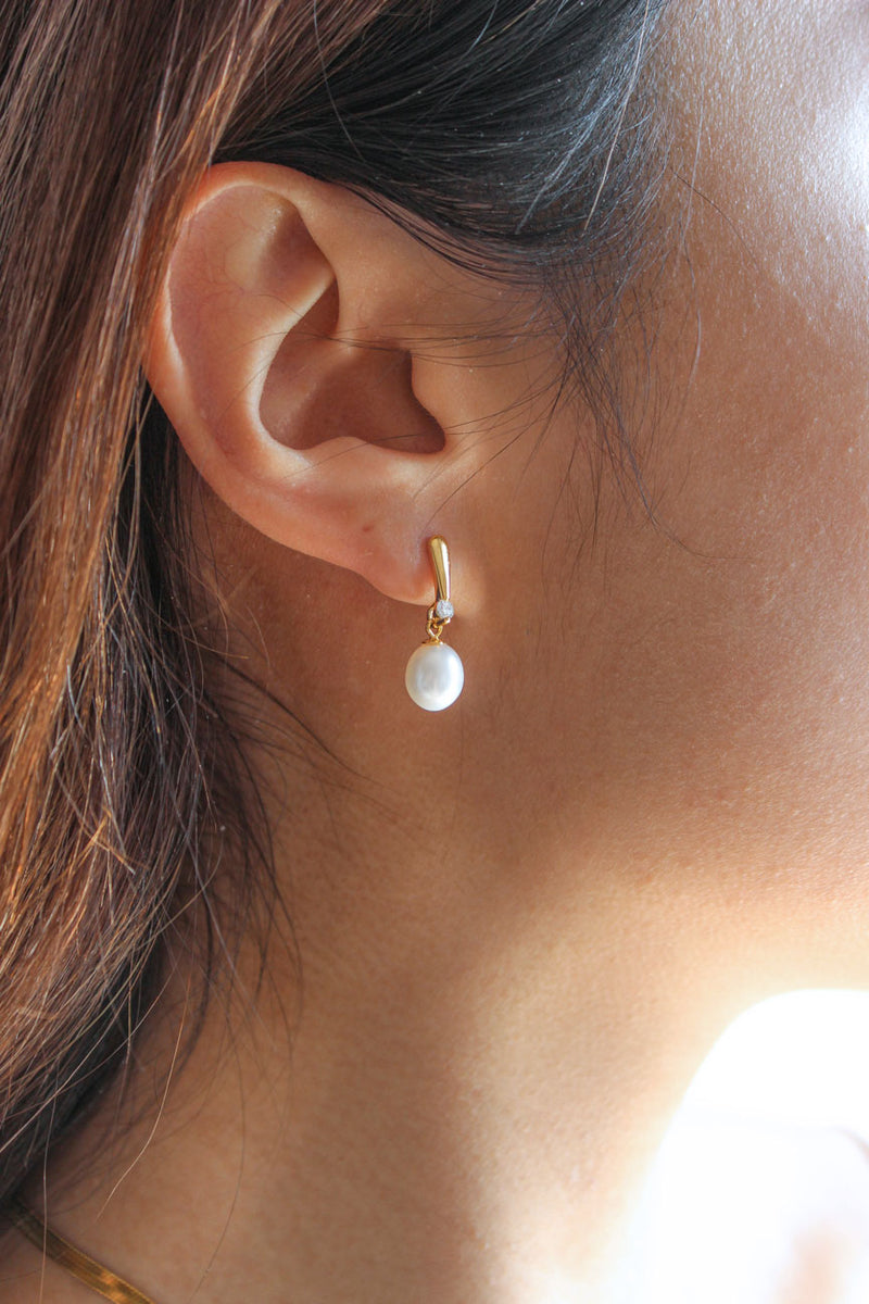 Lila Pearl Earrings