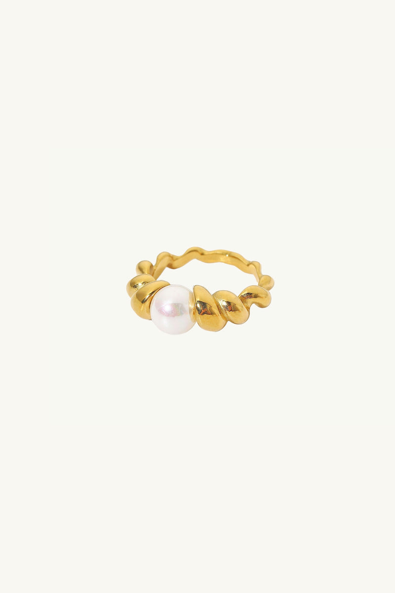 Twisted Pearl Ring