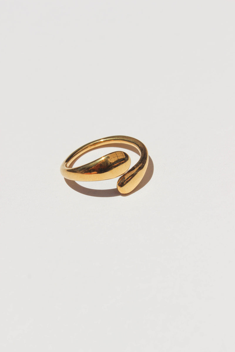 Selene Wave Ring