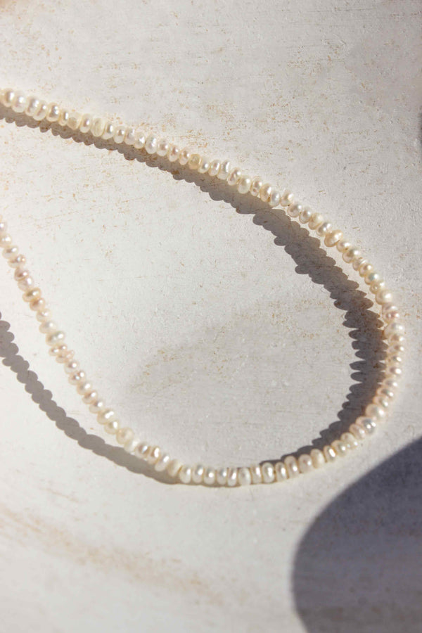 Base Pearl Necklace