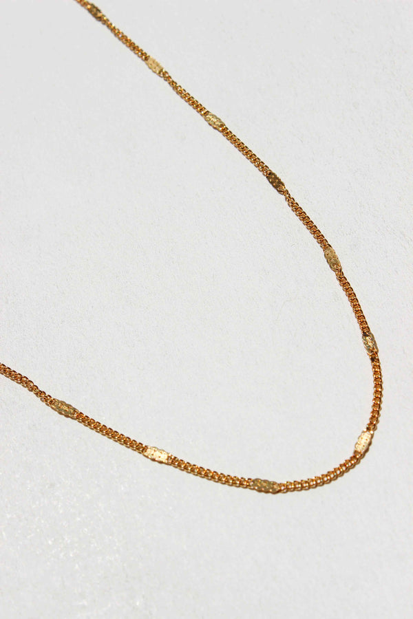 Essential Gold Chain Necklace