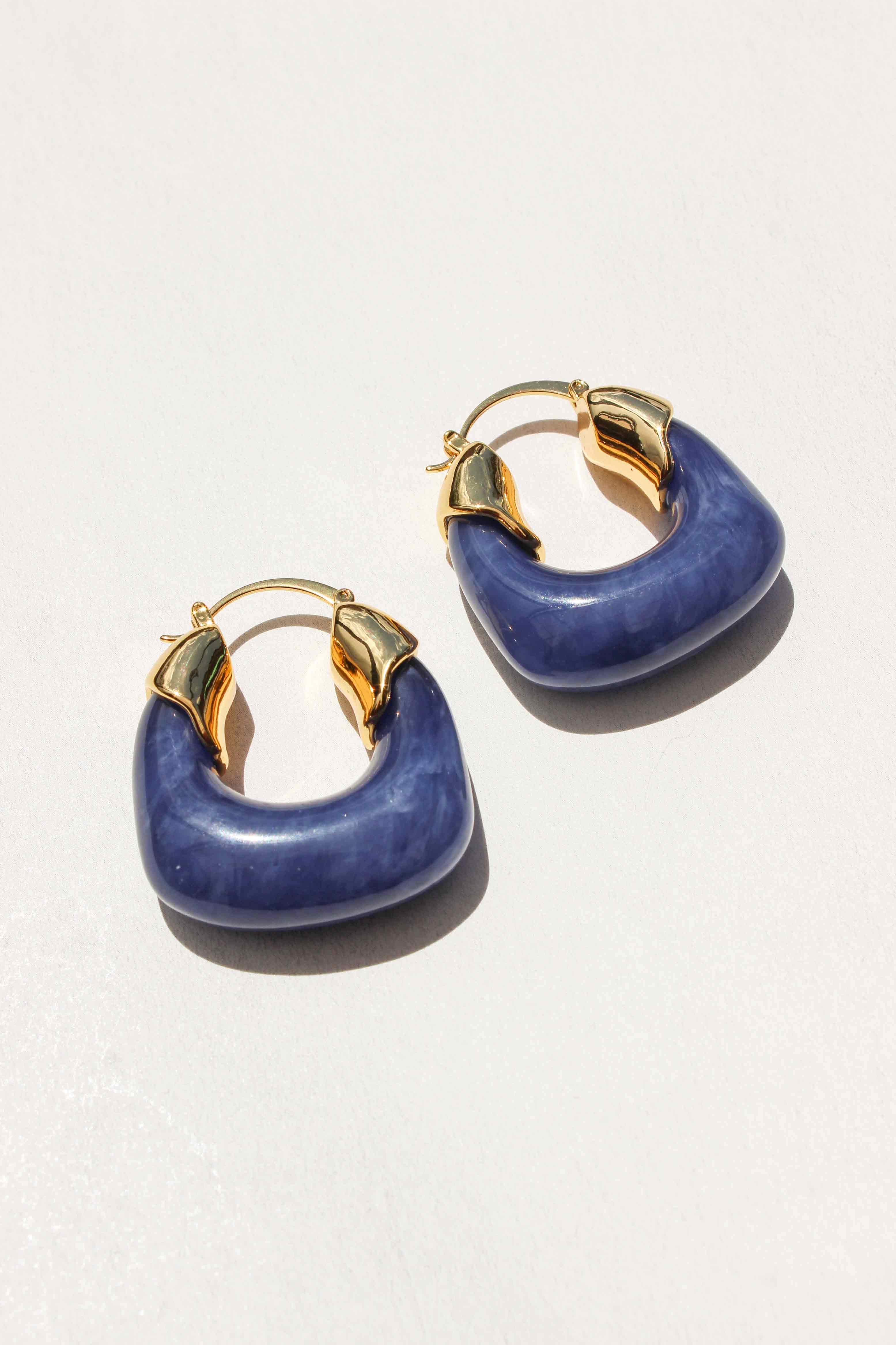 Kira Earrings/Cloudy