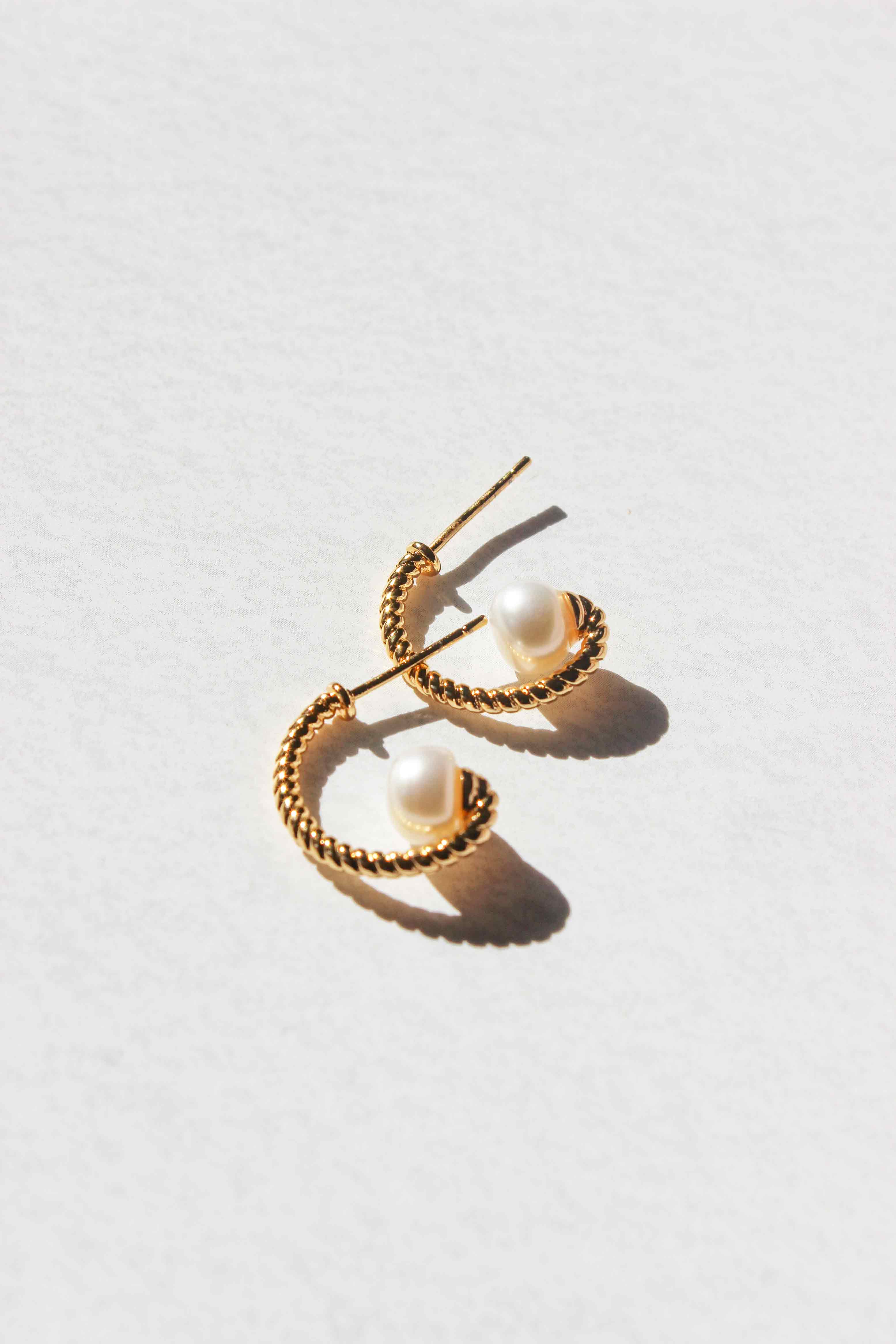 Clementine Pearl Earrings