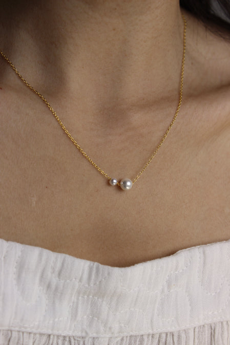 Willa Pearl Necklace and Bracelet Set