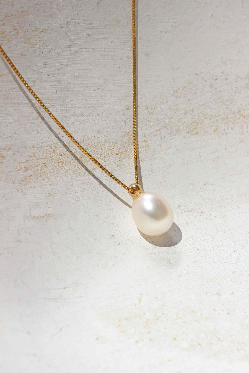 Paris Pearl Necklace