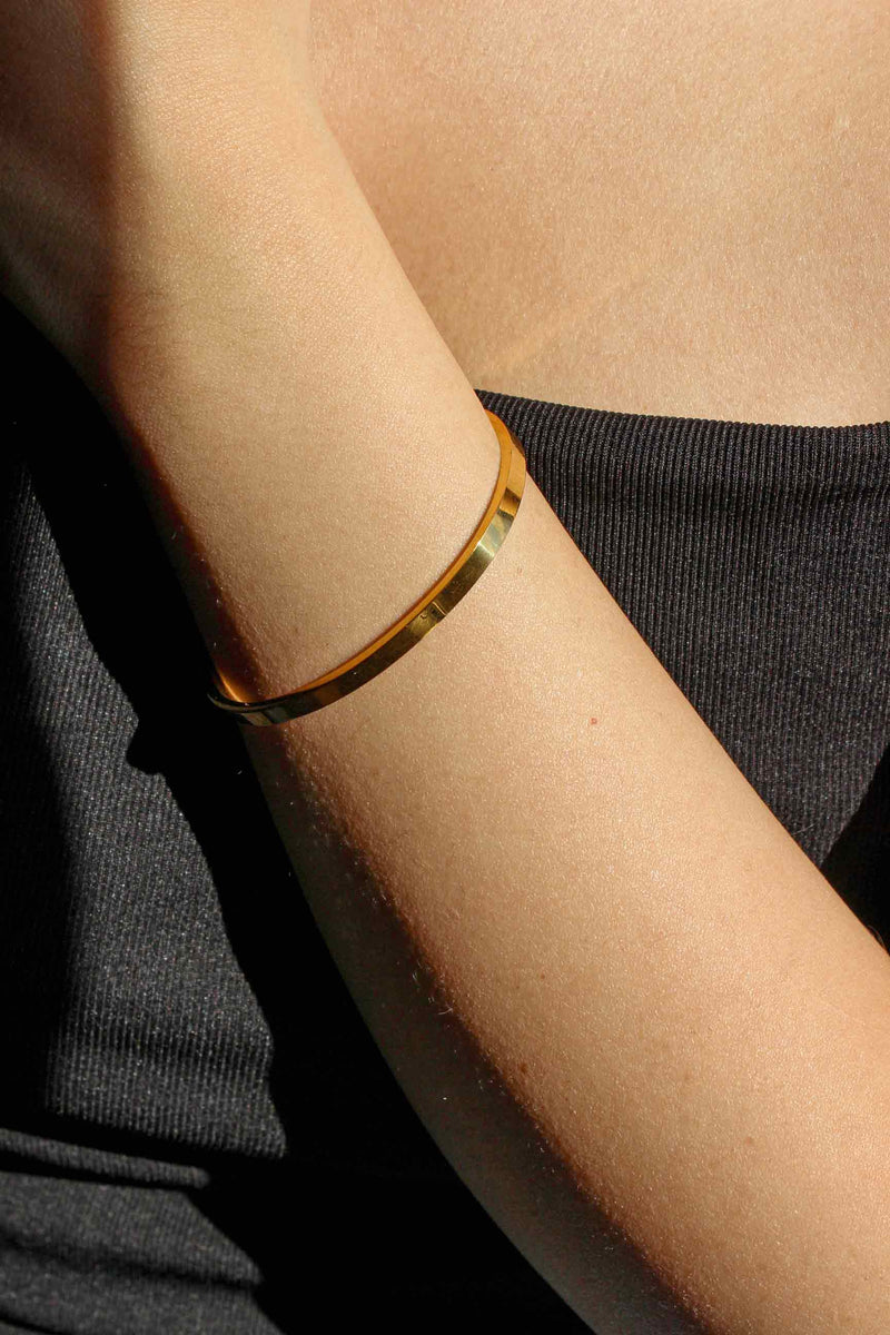 Classic Plain Bangle