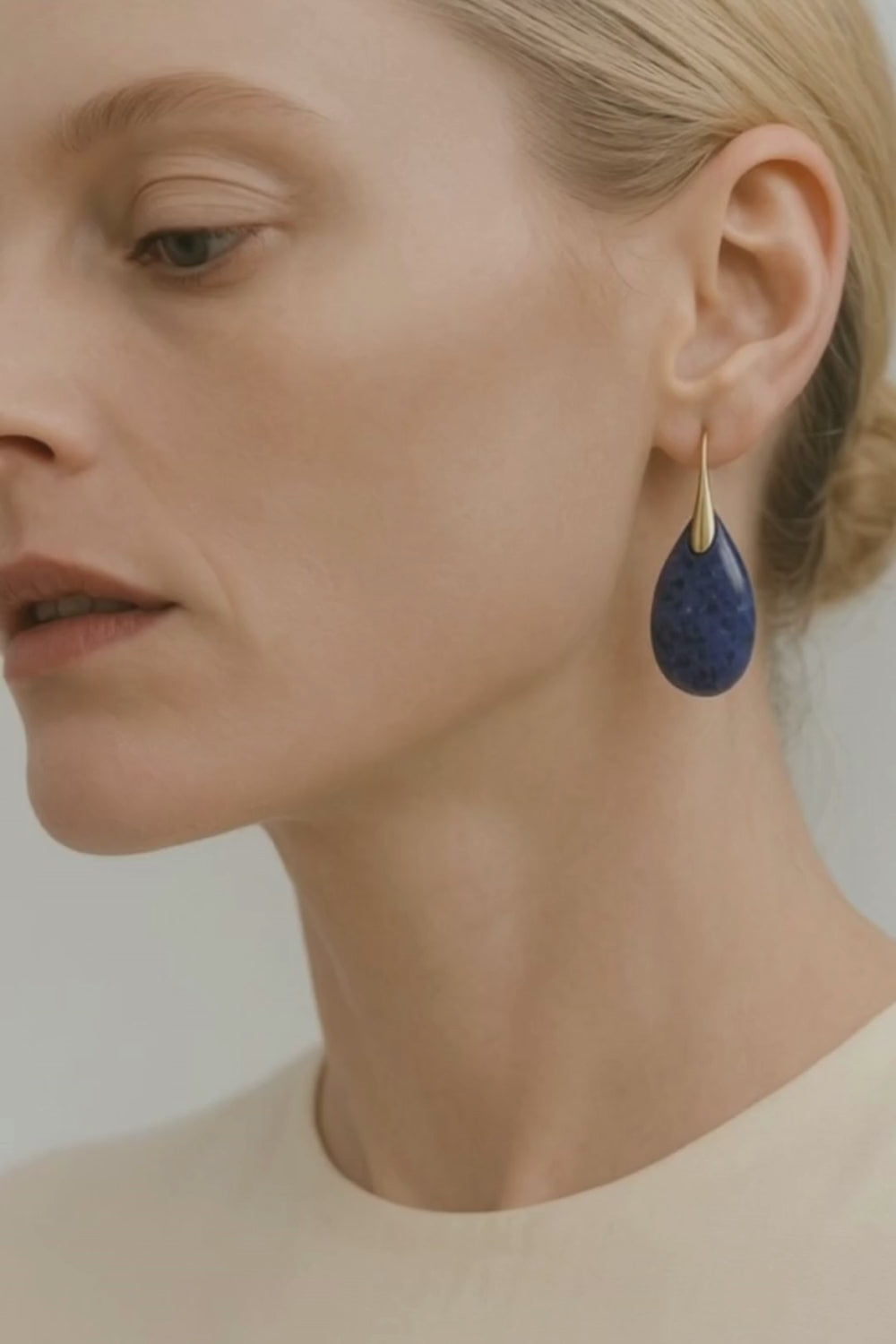 Product video preview