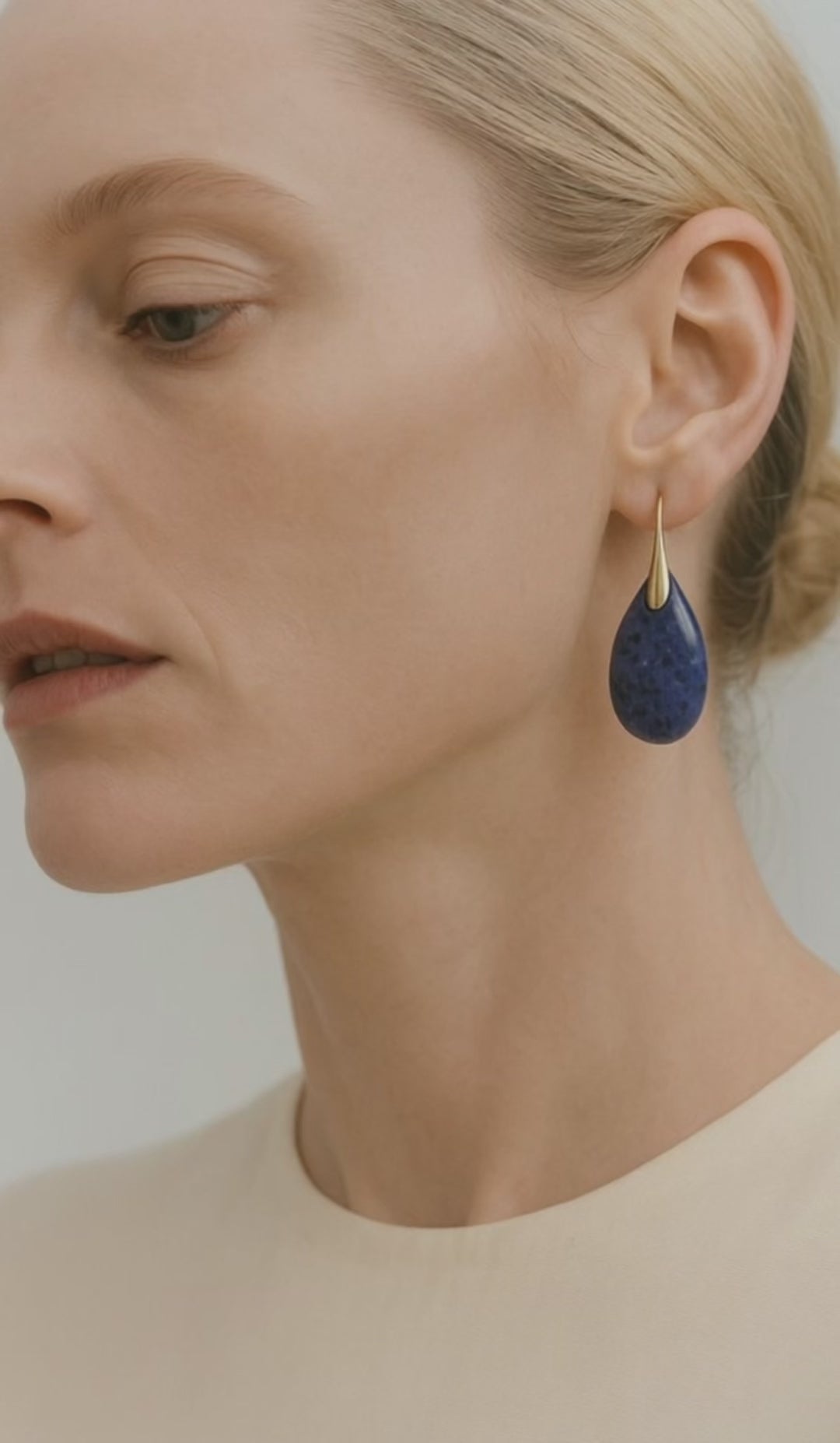 Product video preview