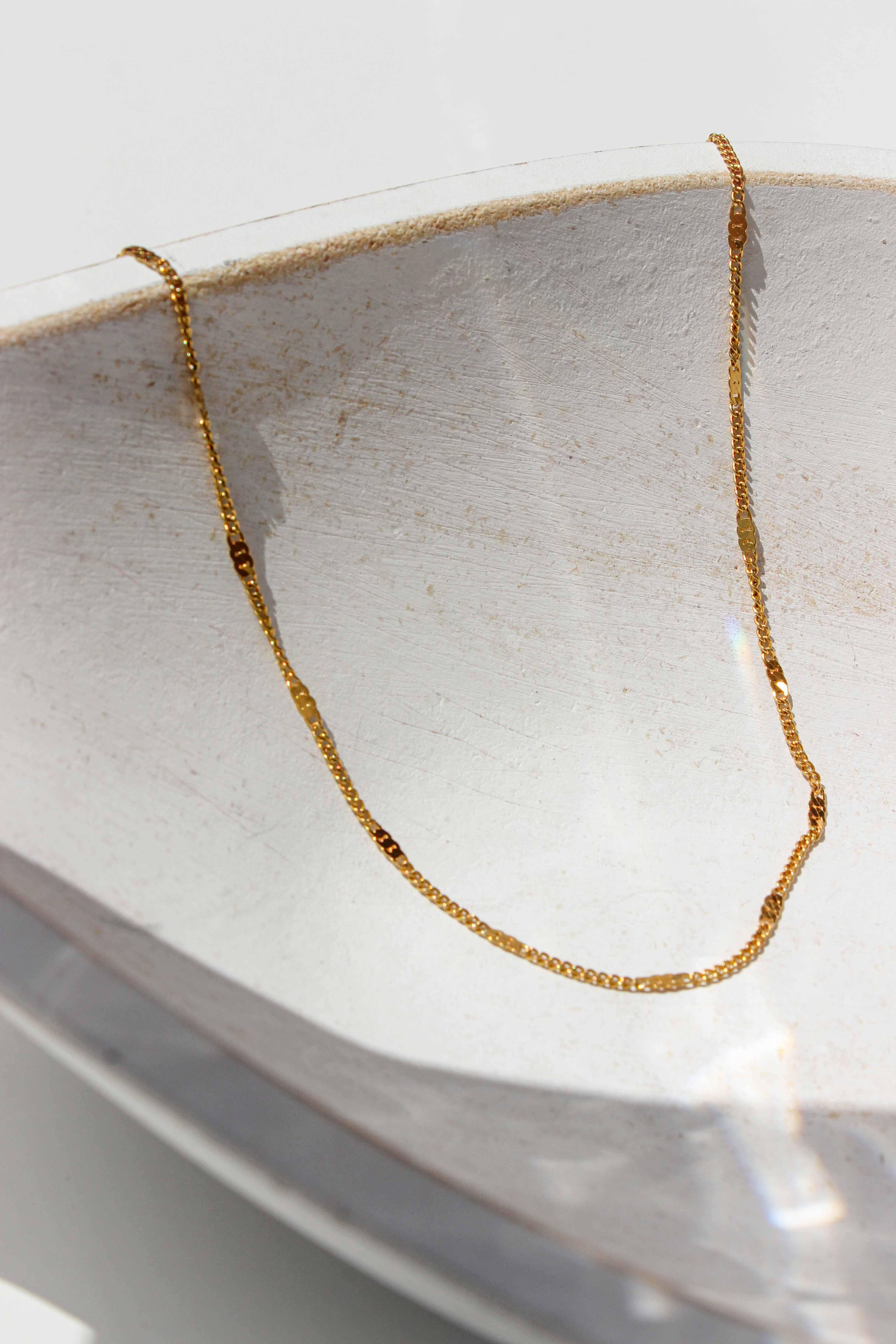 Essential Gold Chain Necklace - Complete. Studio