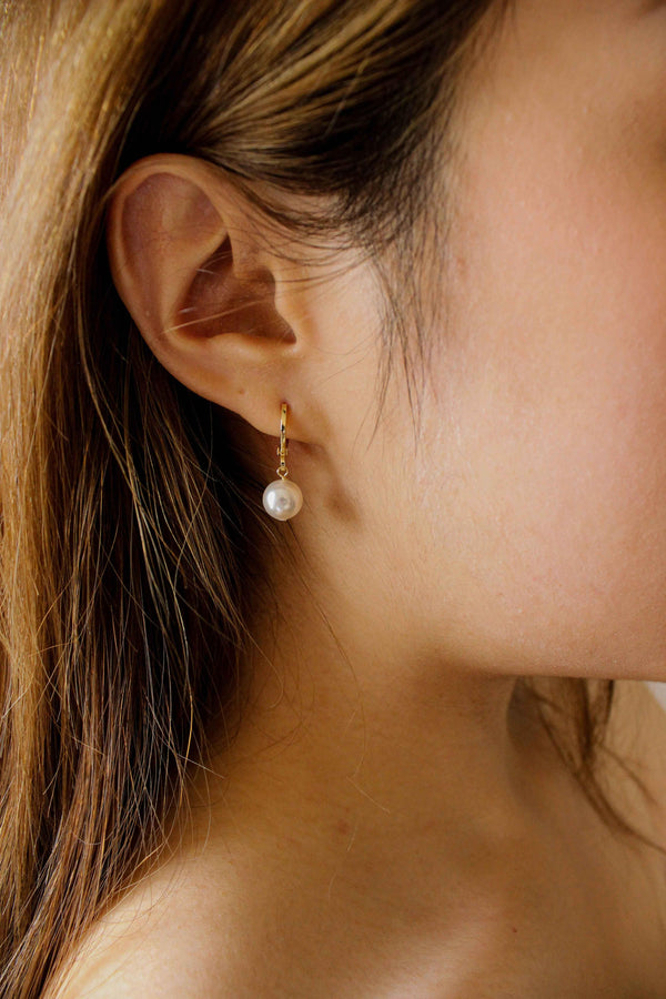 Mini Pearl Hoop Earrings - Complete. Studio