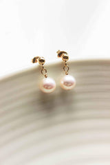 Essential Pearl Earrings - Complete. Studio