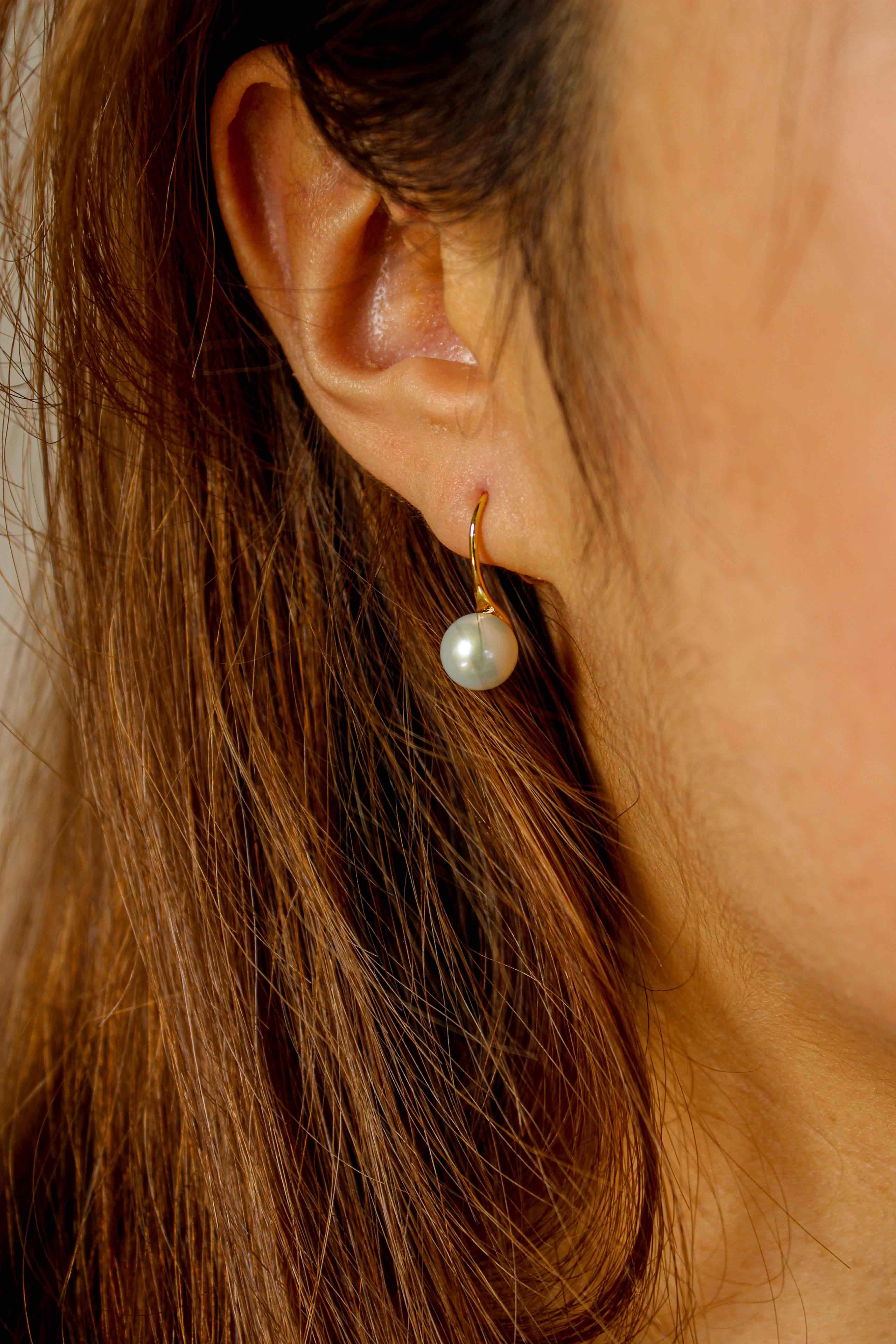 Everett Pearl Earrings - Complete. Studio