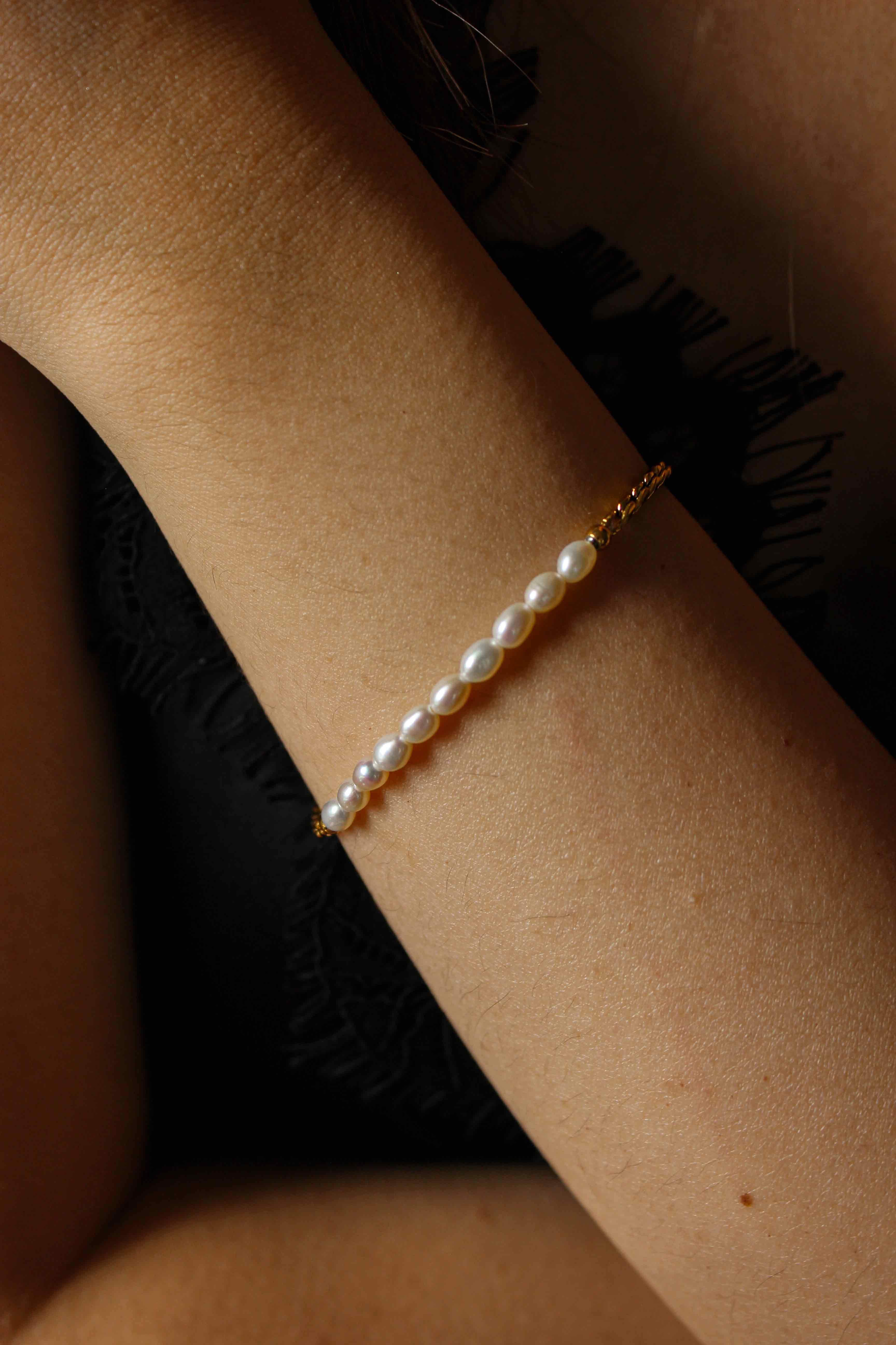 Edith Pearl Bracelet